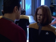 extant_StarTrek_VOY_5x21-Juggernaut_01371.jpg