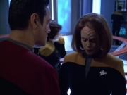 extant_StarTrek_VOY_5x21-Juggernaut_01374.jpg