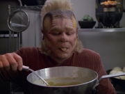 extant_StarTrek_VOY_5x21-Juggernaut_01416.jpg