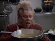 extant_StarTrek_VOY_5x21-Juggernaut_01420.jpg