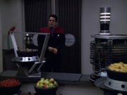 extant_StarTrek_VOY_5x21-Juggernaut_01424.jpg
