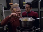 Filename=extant_StarTrek_VOY_5x21-Juggernaut_01514.jpg
Filesize=182KiB
Dimensions=1200x900
Date added=Nov 21, 2019 extant_StarTrek_VOY_5x21-Juggernaut_01514.jpg