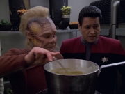 Filename=extant_StarTrek_VOY_5x21-Juggernaut_01545.jpg
Filesize=169KiB
Dimensions=1200x900
Date added=Nov 21, 2019 extant_StarTrek_VOY_5x21-Juggernaut_01545.jpg