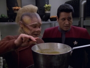 Filename=extant_StarTrek_VOY_5x21-Juggernaut_01546.jpg
Filesize=170KiB
Dimensions=1200x900
Date added=Nov 21, 2019 extant_StarTrek_VOY_5x21-Juggernaut_01546.jpg