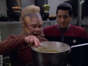 Filename=extant_StarTrek_VOY_5x21-Juggernaut_01549.jpg
Filesize=168KiB
Dimensions=1200x900
Date added=Nov 21, 2019 extant_StarTrek_VOY_5x21-Juggernaut_01549.jpg
