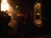 extant_StarTrek_VOY_5x21-Juggernaut_01661.jpg