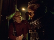 Filename=extant_StarTrek_VOY_5x21-Juggernaut_01954.jpg
Filesize=150KiB
Dimensions=1200x900
Date added=Nov 21, 2019 extant_StarTrek_VOY_5x21-Juggernaut_01954.jpg
