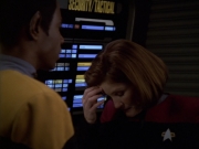 extant_StarTrek_VOY_5x21-Juggernaut_02259.jpg