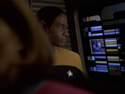 extant_StarTrek_VOY_5x21-Juggernaut_02269.jpg