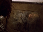 extant_StarTrek_VOY_5x21-Juggernaut_02400.jpg