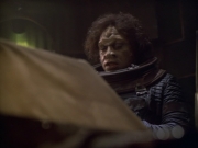 extant_StarTrek_VOY_5x21-Juggernaut_02412.jpg