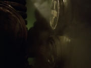 extant_StarTrek_VOY_5x21-Juggernaut_02684.jpg