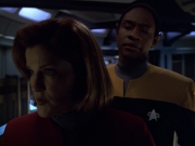 Filename=extant_StarTrek_VOY_5x21-Juggernaut_02718.jpg
Filesize=141KiB
Dimensions=1200x900
Date added=Nov 21, 2019 extant_StarTrek_VOY_5x21-Juggernaut_02718.jpg