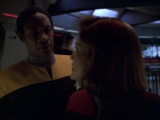 Filename=extant_StarTrek_VOY_5x21-Juggernaut_02755.jpg
Filesize=139KiB
Dimensions=1200x900
Date added=Nov 21, 2019 extant_StarTrek_VOY_5x21-Juggernaut_02755.jpg