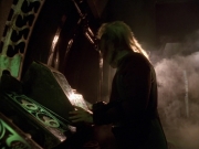 extant_StarTrek_VOY_5x21-Juggernaut_02925.jpg