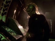 Filename=extant_StarTrek_VOY_5x21-Juggernaut_02948.jpg
Filesize=162KiB
Dimensions=1200x900
Date added=Nov 21, 2019 extant_StarTrek_VOY_5x21-Juggernaut_02948.jpg