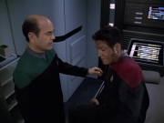 Filename=extant_StarTrek_VOY_5x21-Juggernaut_02978.jpg
Filesize=156KiB
Dimensions=1200x900
Date added=Nov 21, 2019 extant_StarTrek_VOY_5x21-Juggernaut_02978.jpg