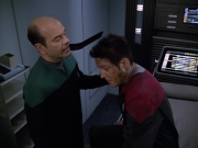 Filename=extant_StarTrek_VOY_5x21-Juggernaut_02979.jpg
Filesize=156KiB
Dimensions=1200x900
Date added=Nov 21, 2019 extant_StarTrek_VOY_5x21-Juggernaut_02979.jpg
