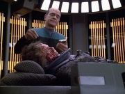 extant_StarTrek_VOY_5x21-Juggernaut_02992.jpg