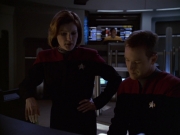 extant_StarTrek_VOY_5x21-Juggernaut_03096.jpg