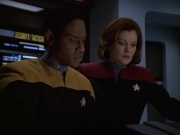 Filename=extant_StarTrek_VOY_5x21-Juggernaut_03424.jpg
Filesize=137KiB
Dimensions=1200x900
Date added=Nov 21, 2019 extant_StarTrek_VOY_5x21-Juggernaut_03424.jpg