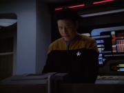 Filename=extant_StarTrek_VOY_5x21-Juggernaut_03433.jpg
Filesize=132KiB
Dimensions=1200x900
Date added=Nov 21, 2019 extant_StarTrek_VOY_5x21-Juggernaut_03433.jpg