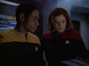 extant_StarTrek_VOY_5x21-Juggernaut_03612.jpg