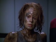 extant_StarTrek_VOY_5x21-Juggernaut_03681.jpg