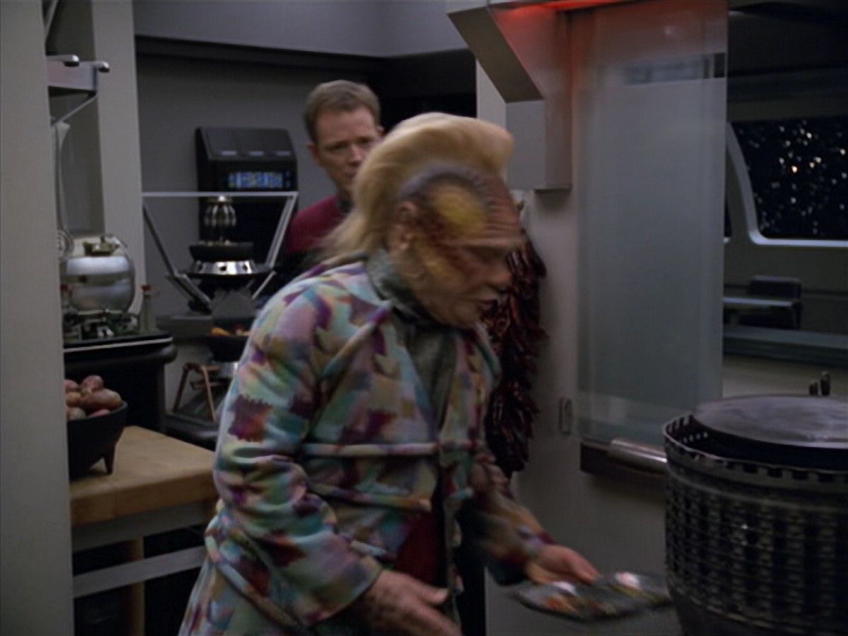 extant_StarTrek_VOY_5x25-Warhead_00009.jpg