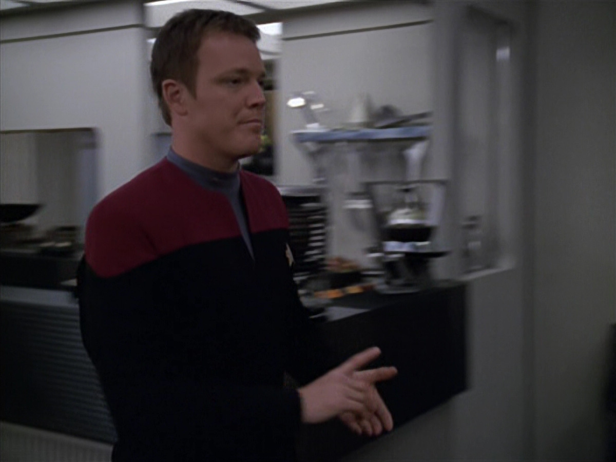 extant_StarTrek_VOY_5x25-Warhead_00055.jpg