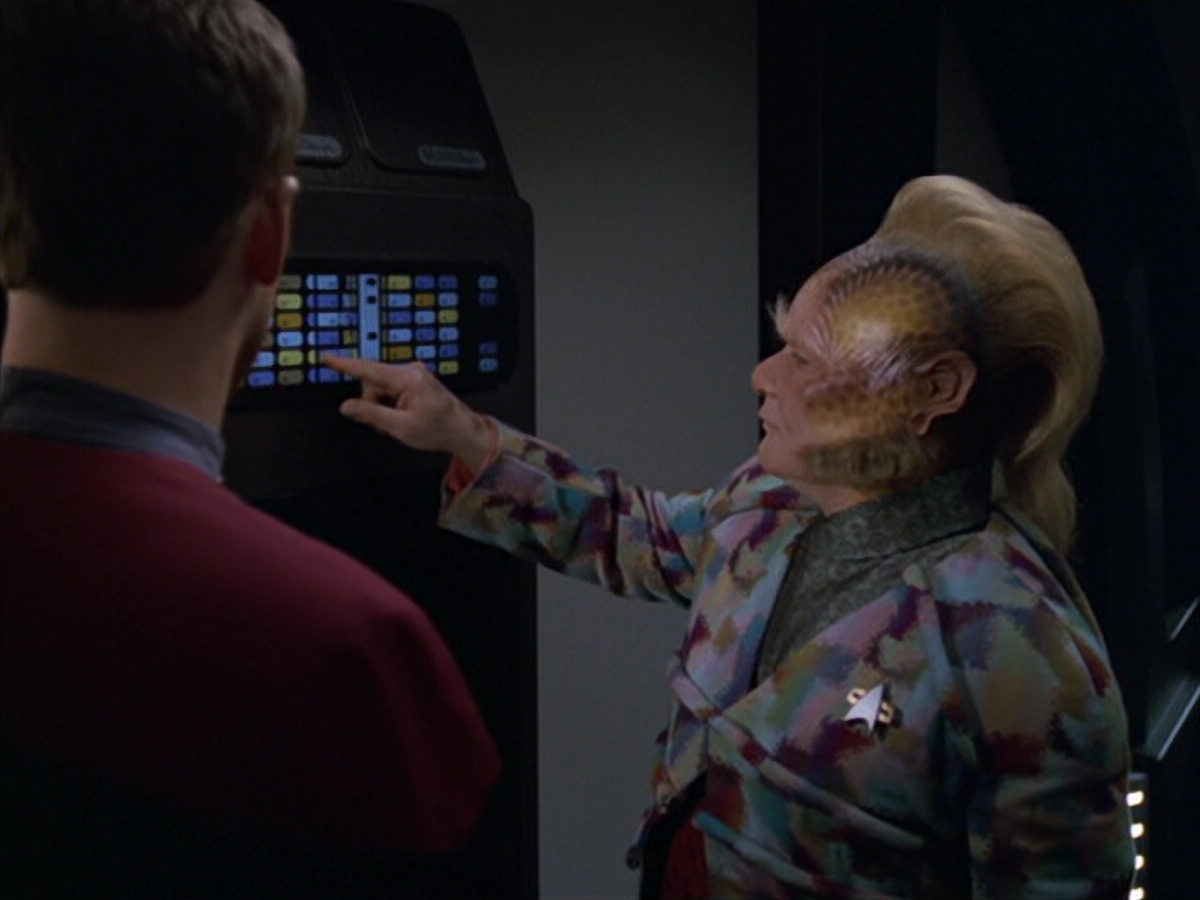 extant_StarTrek_VOY_5x25-Warhead_00066.jpg