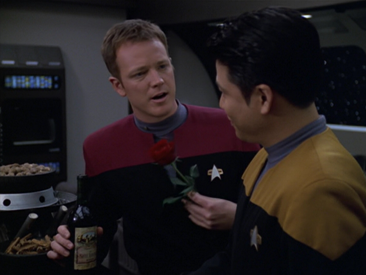 extant_StarTrek_VOY_5x25-Warhead_00131.jpg