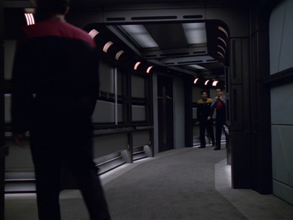 extant_StarTrek_VOY_5x25-Warhead_00275.jpg