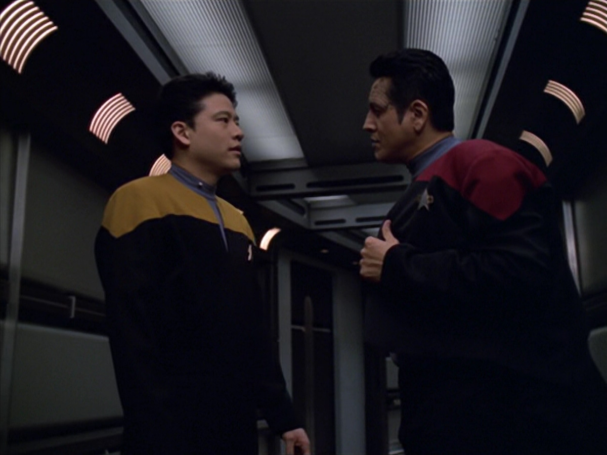 extant_StarTrek_VOY_5x25-Warhead_00285.jpg