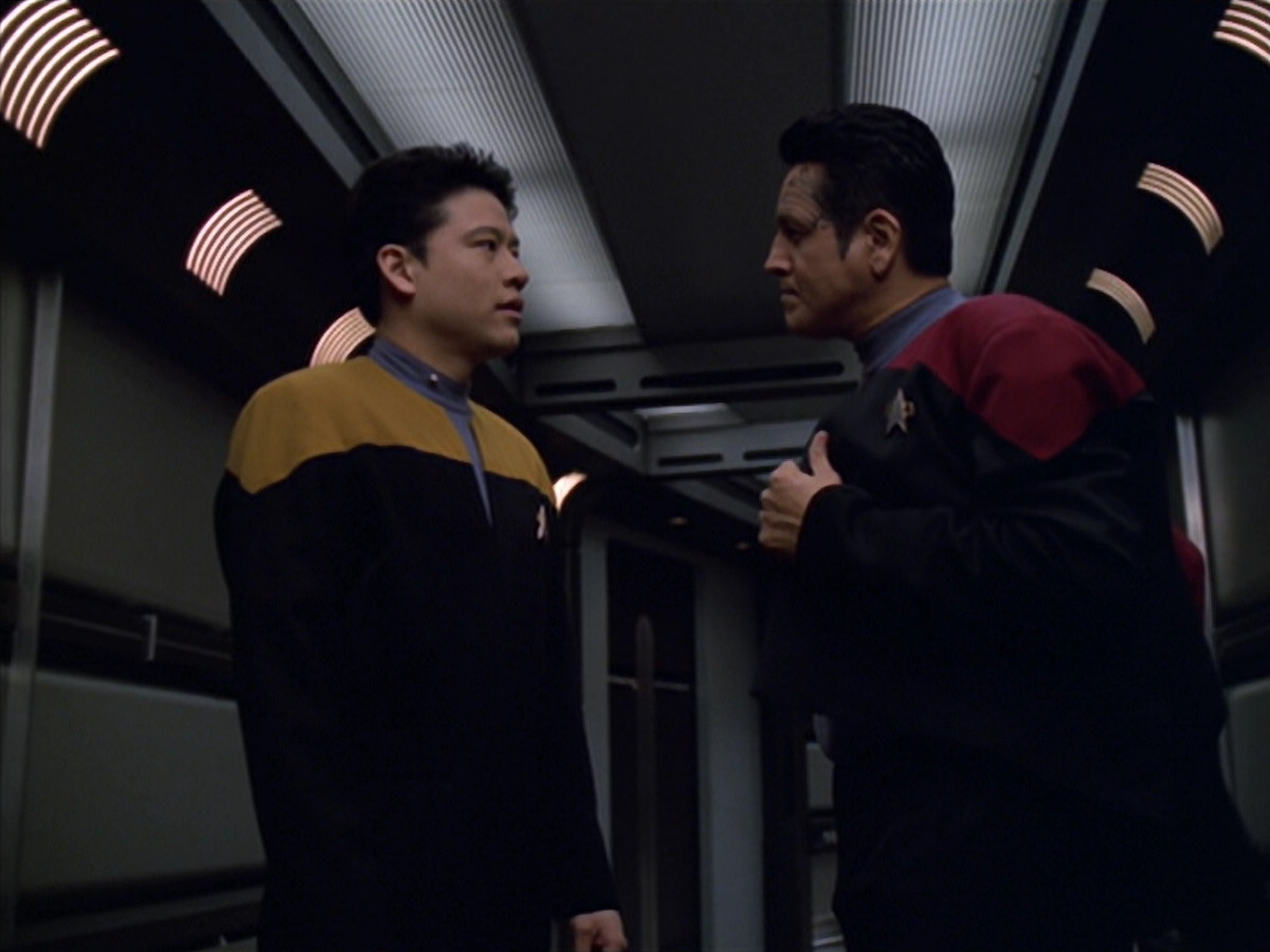 extant_StarTrek_VOY_5x25-Warhead_00286.jpg