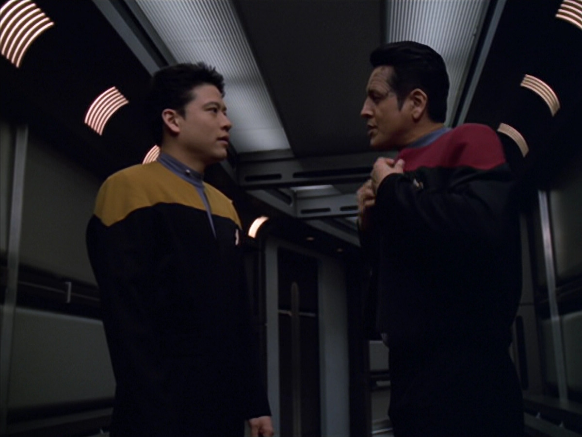 extant_StarTrek_VOY_5x25-Warhead_00288.jpg