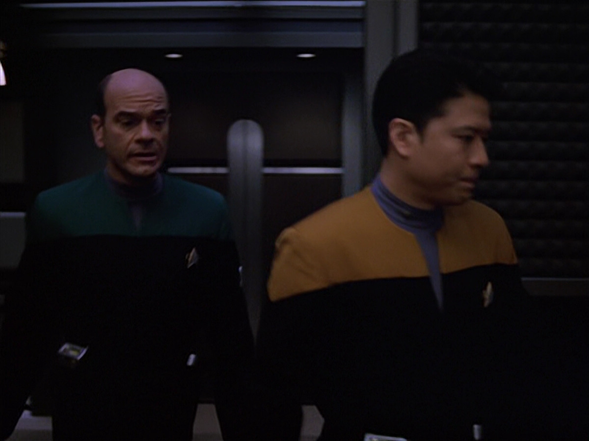 extant_StarTrek_VOY_5x25-Warhead_00328.jpg