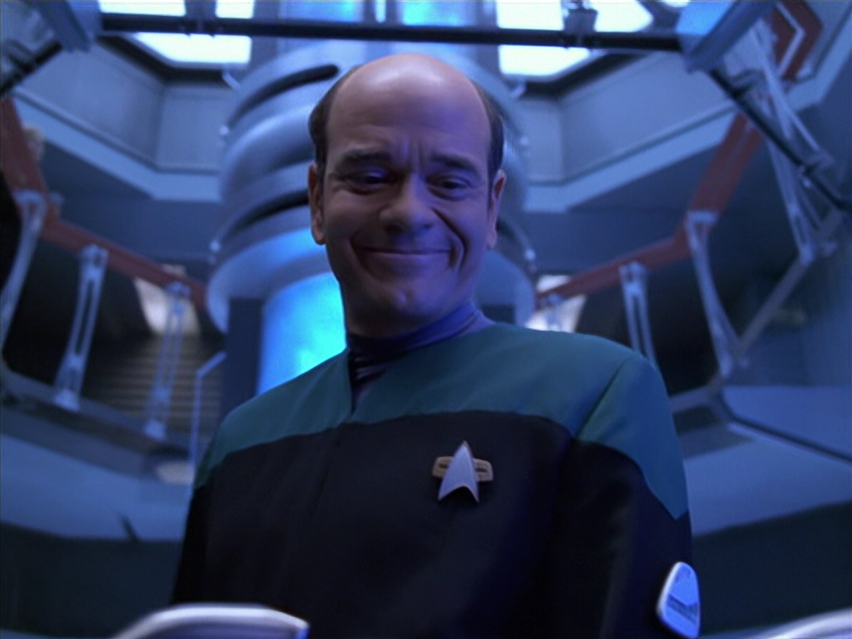 extant_StarTrek_VOY_5x25-Warhead_00906.jpg