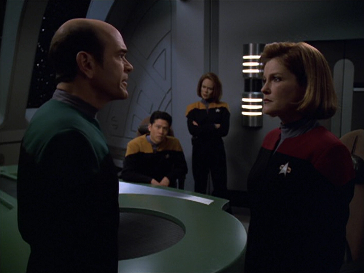 extant_StarTrek_VOY_5x25-Warhead_00994.jpg