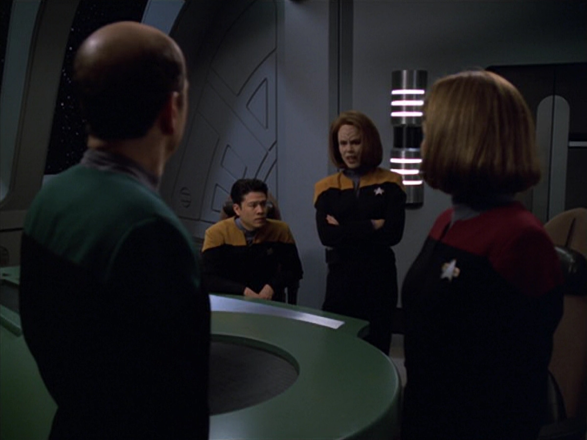 extant_StarTrek_VOY_5x25-Warhead_01002.jpg