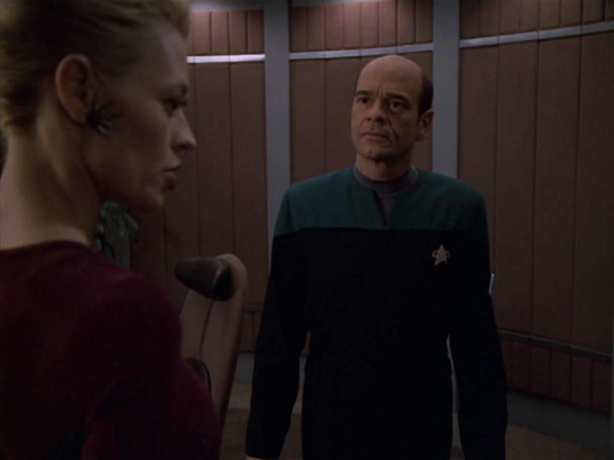 extant_StarTrek_VOY_5x25-Warhead_01020.jpg