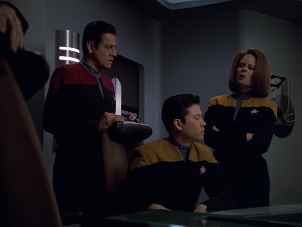 extant_StarTrek_VOY_5x25-Warhead_01044.jpg