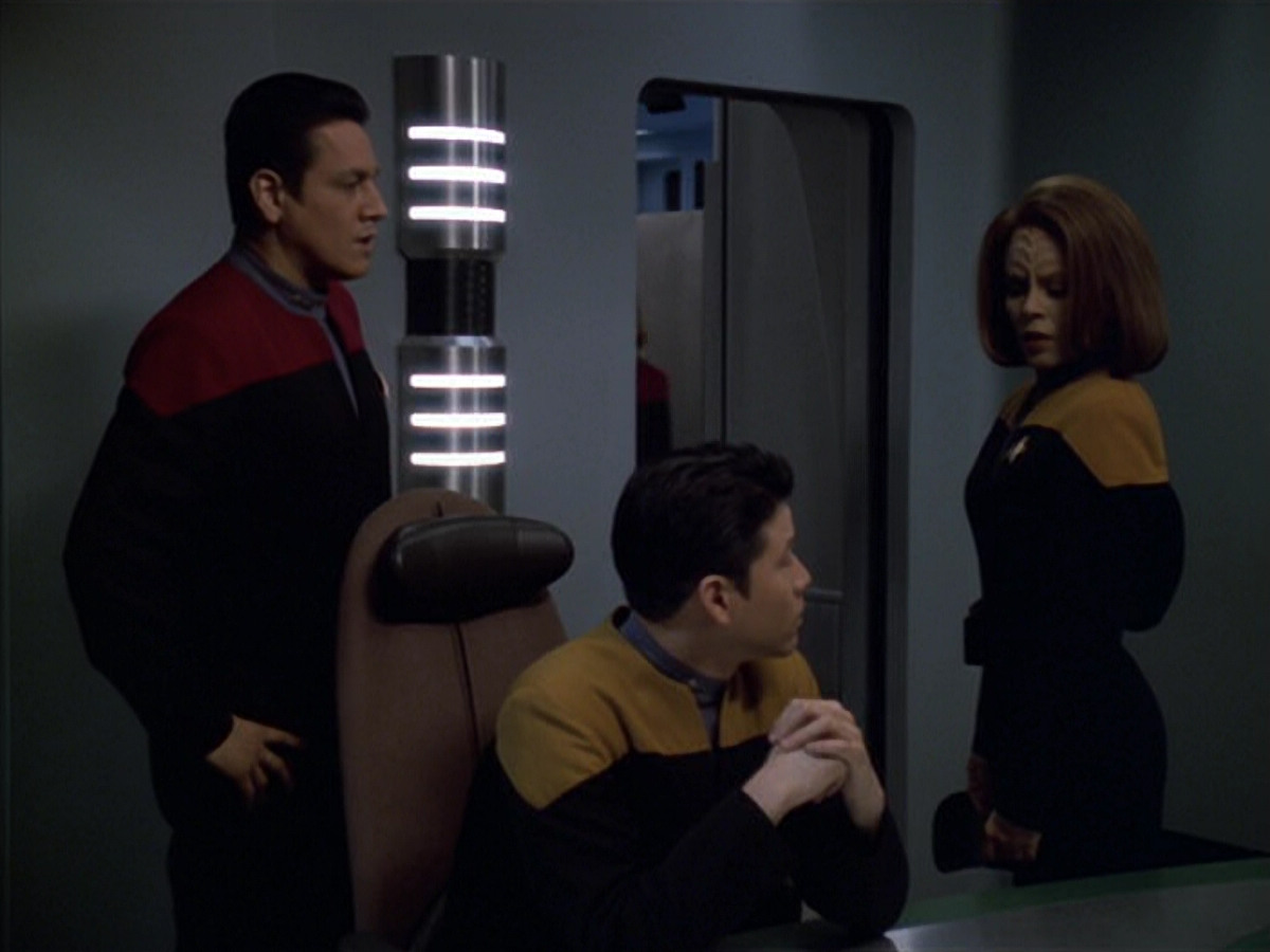 extant_StarTrek_VOY_5x25-Warhead_01094.jpg