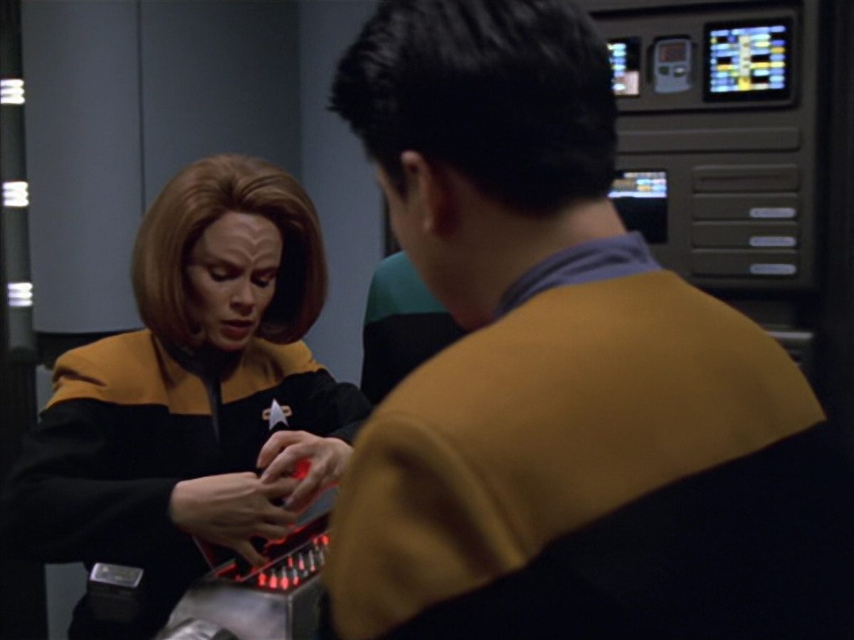 extant_StarTrek_VOY_5x25-Warhead_01179.jpg