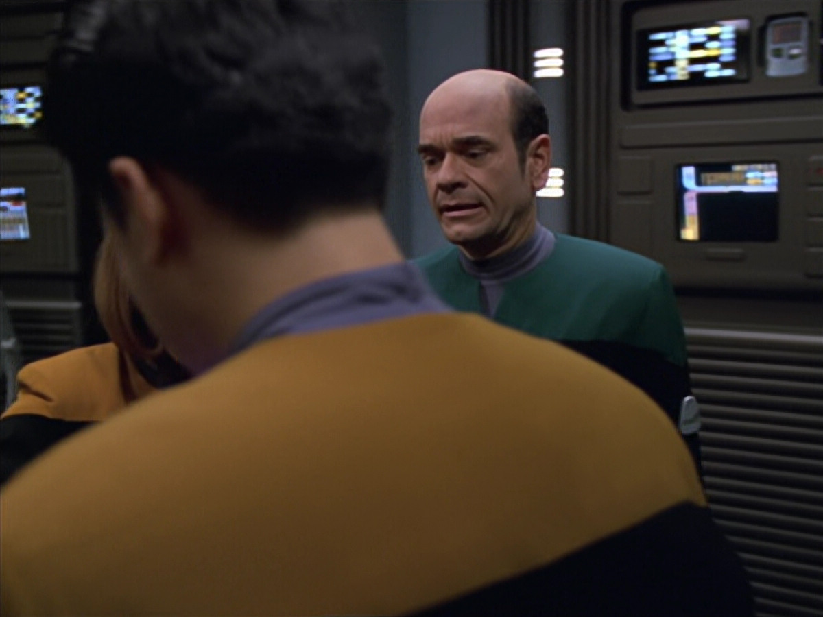 extant_StarTrek_VOY_5x25-Warhead_01180.jpg