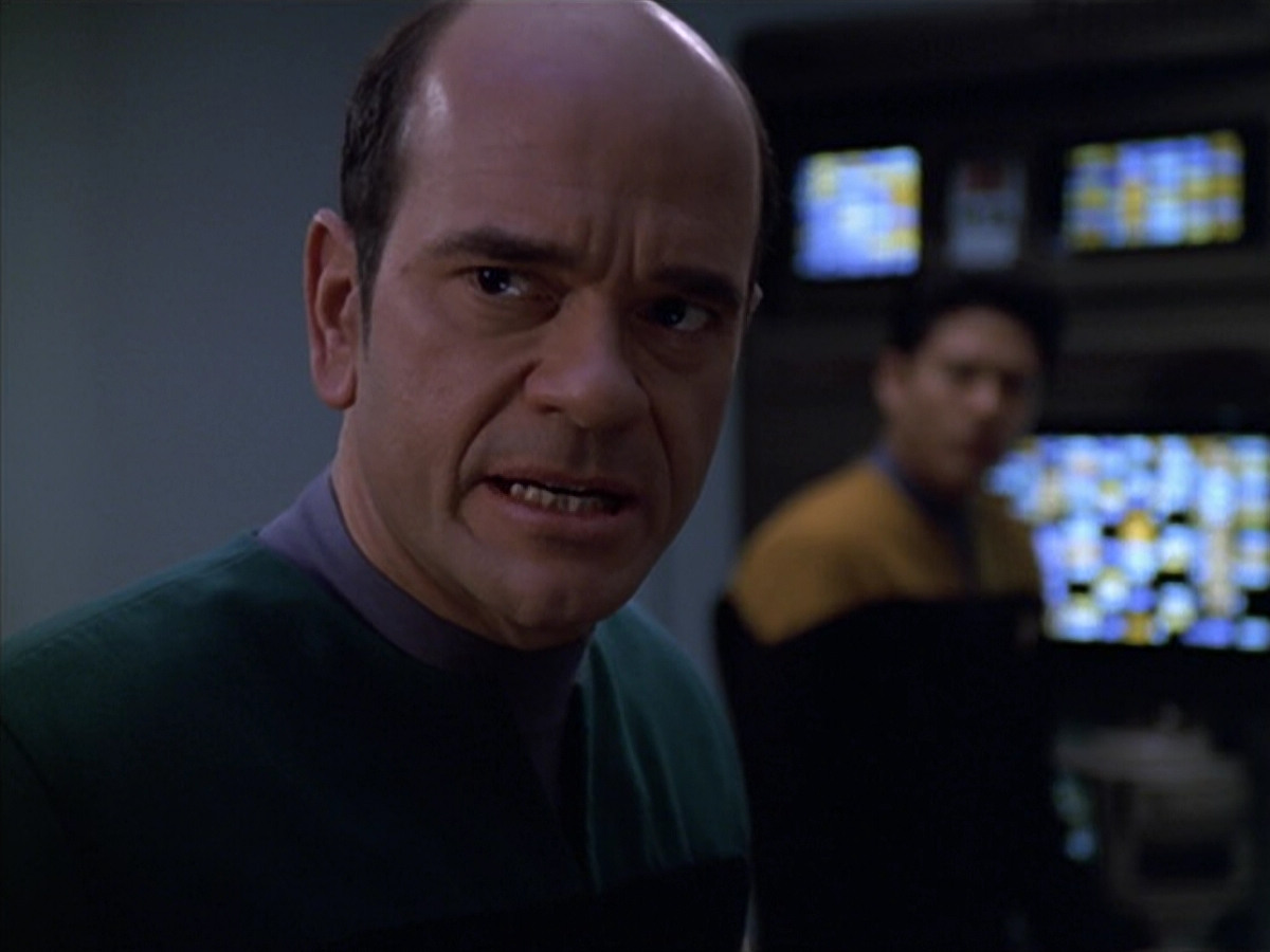 extant_StarTrek_VOY_5x25-Warhead_01330.jpg