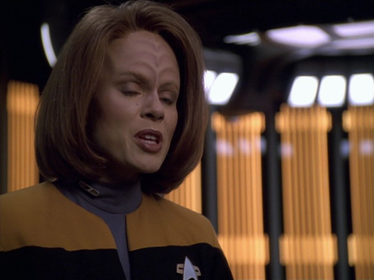 extant_StarTrek_VOY_5x25-Warhead_01350.jpg