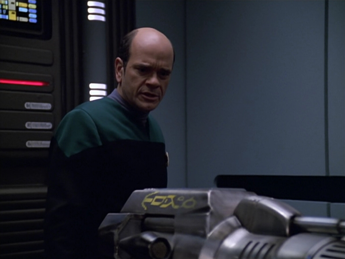 extant_StarTrek_VOY_5x25-Warhead_01359.jpg