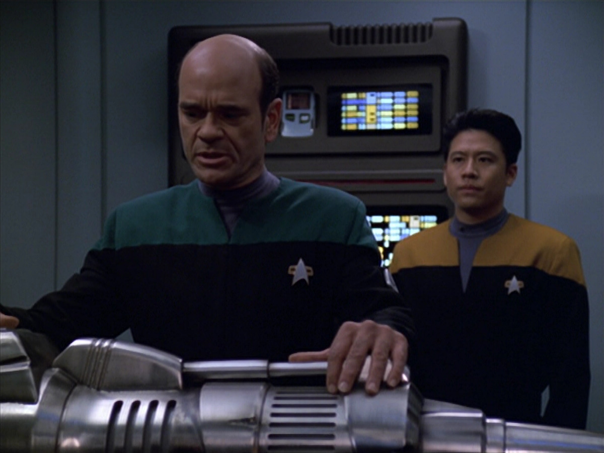 extant_StarTrek_VOY_5x25-Warhead_01401.jpg