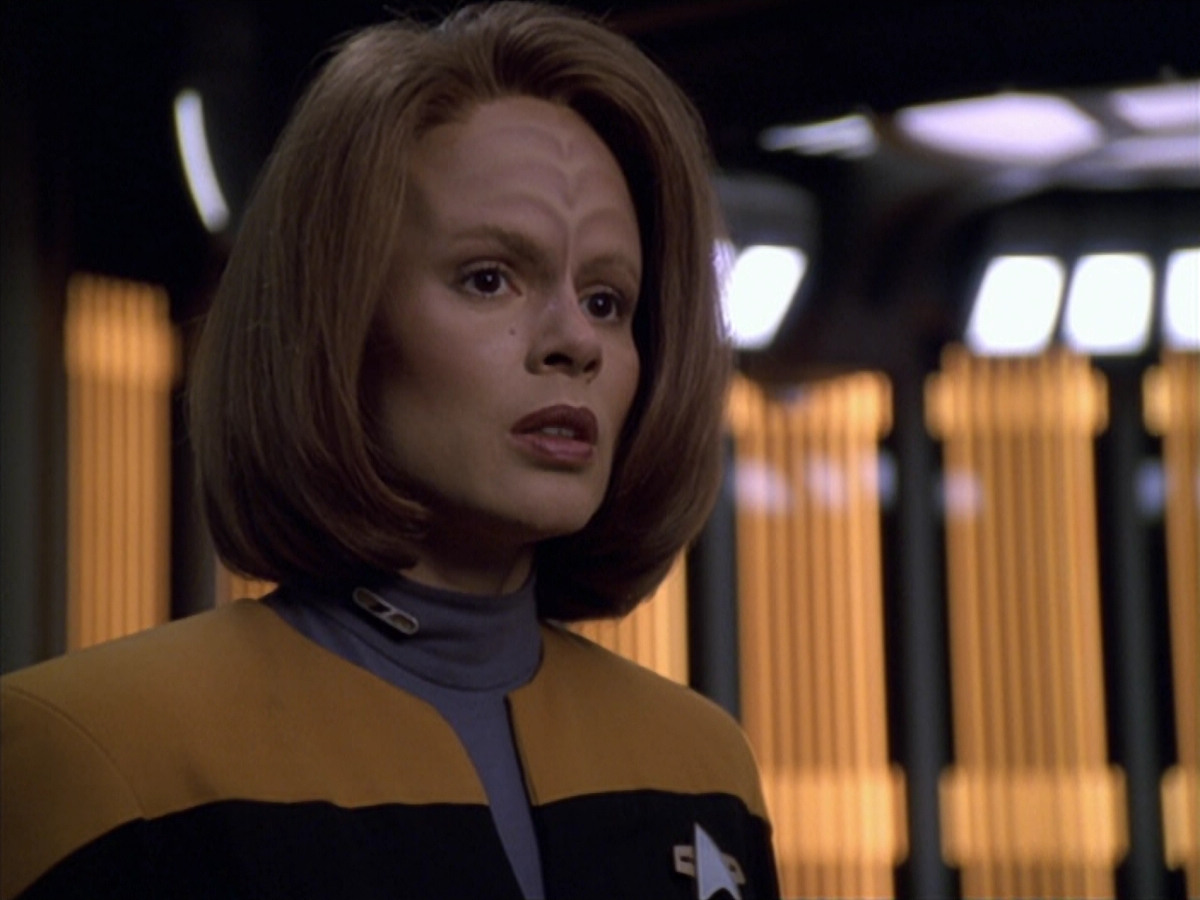 extant_StarTrek_VOY_5x25-Warhead_01406.jpg